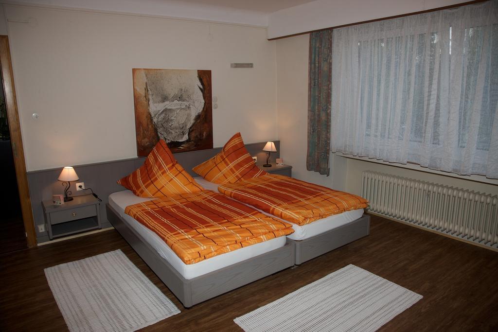 Auberge Du Chateau Stadtbredimus Oda fotoğraf